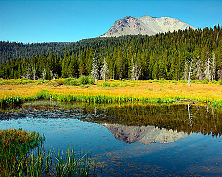 帽子,湖,拉森火山国家公园,加利福尼亚,美国