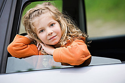 小女孩,向外看,车窗,头像