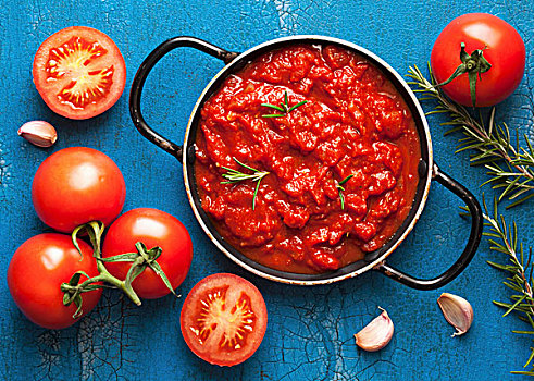 番茄酱,迷迭香,锅,围绕,新鲜,成分