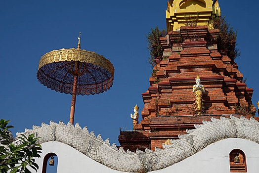 云南西双版纳大金塔寺