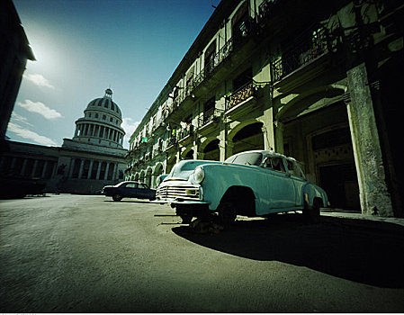 汽车,靠近,建筑,哈瓦那,古巴