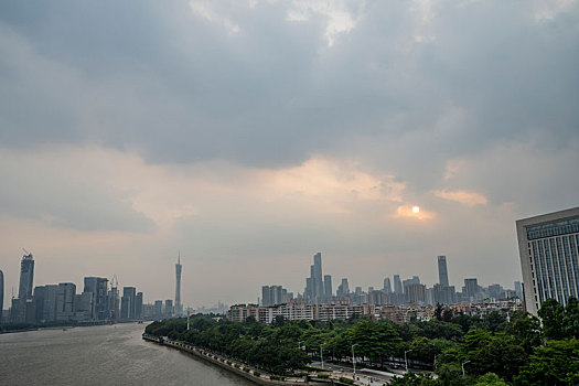 羊城广州夏天的周末下午珠江两岸美景