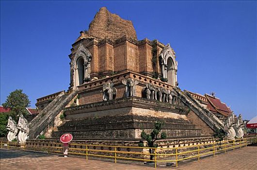 仰视,佛教寺庙,寺院,契迪,清迈,清迈省,泰国