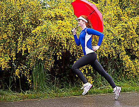 少女,慢跑,伞,途中,班布里奇岛,华盛顿,美国