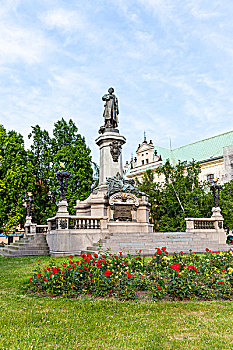 密茨凯维奇纪念碑