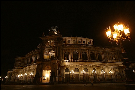 塞帕歌剧院,夜晚