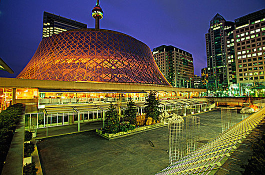 罗伊-汤姆森厅,夜晚,多伦多,安大略省,加拿大