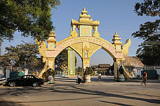 入口,佛教,大学,曼德勒,缅甸,东南亚,亚洲