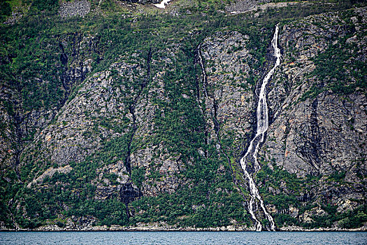 山,瀑布,阿尔卑斯山,海洋,北方,北极圈,圆,挪威