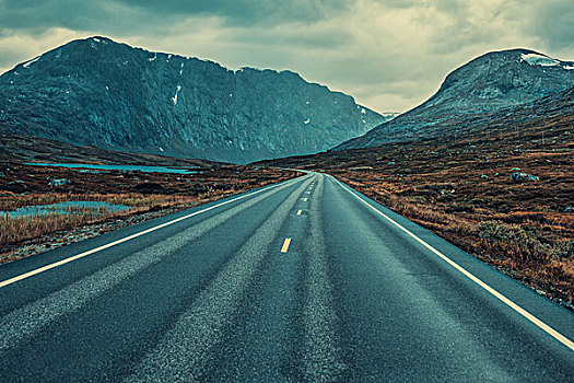 道路,远景,阴天,天气,挪威,风景,风格,生动,彩色