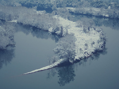 雪中月亮湾