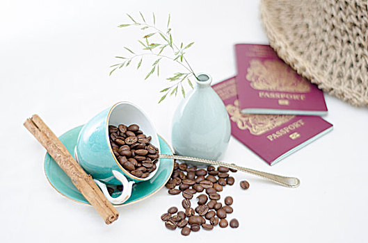 咖啡杯,咖啡豆,桂皮,护照
