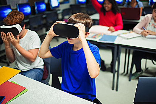 初中,男孩,学生,虚拟现实,教室
