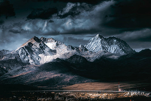 雅拉雪山