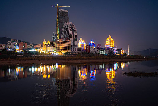 云南西双版纳告庄西双景夜景