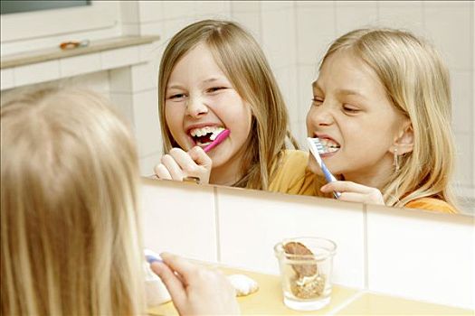 两个,小,女孩,刷,牙齿