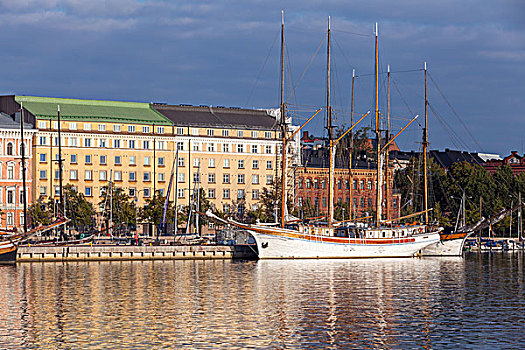 赫尔辛基,芬兰,九月,码头,停泊,老,帆船,古典,建筑,早晨,亮光