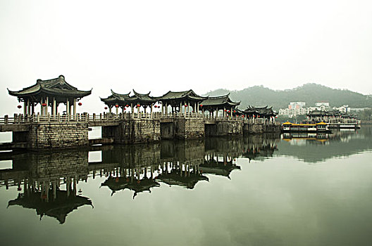 雨眺湘子桥