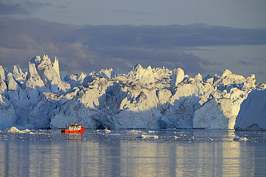 游船,迪斯科湾,伊路利萨特冰湾,雅各布港冰川,伊路利萨特,格陵兰