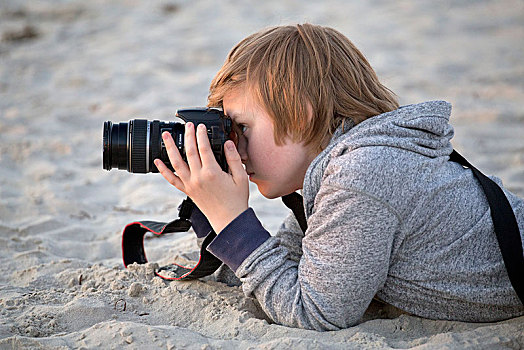 男孩,摄影,海滩,梅克伦堡前波莫瑞州,德国,欧洲