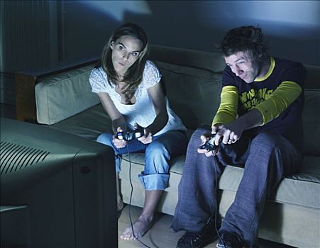 伴侣,坐,沙发,玩,ps游戏机
