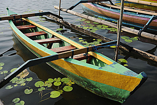 印度尼西亚,巴厘岛,独木舟,布拉坦湖,靠近,寺庙,普拉布拉坦寺