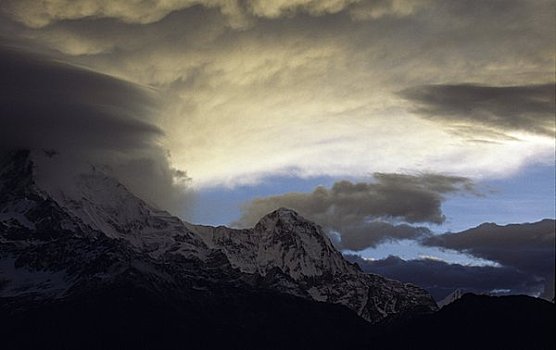 云,上方,山脉,尼泊尔