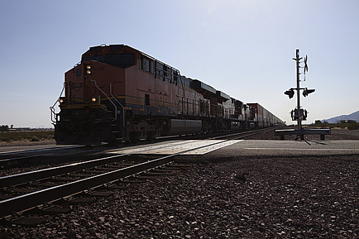货运列车,铁道口,东方,加利福尼亚,美国