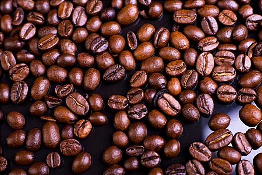很多,咖啡豆,黑色背景,地面