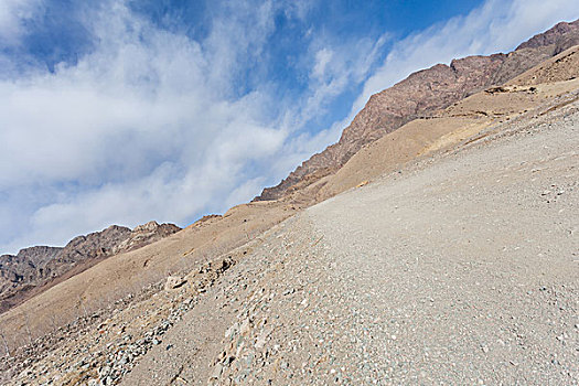 内蒙古阴山山脉风光