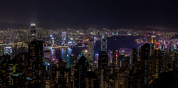 维多利港的夜景