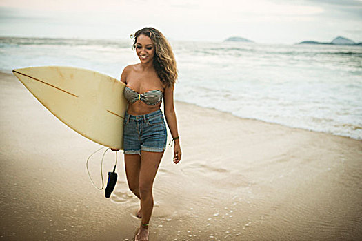 美女,冲浪板,伊帕内玛海滩,里约热内卢,巴西