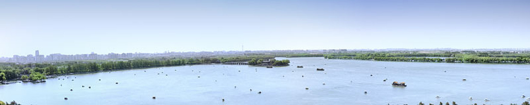 颐和园昆明湖十七孔桥西堤全景图