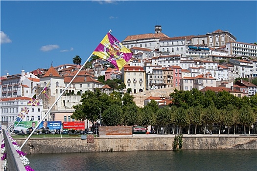 可因布拉,葡萄牙