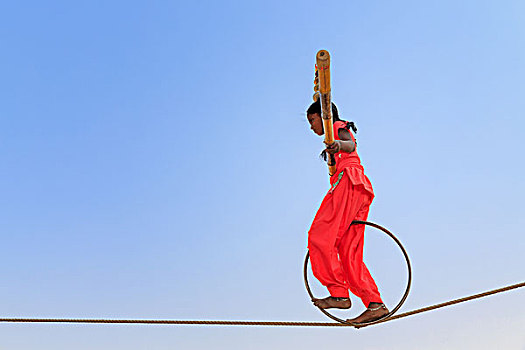 女孩,平衡性,绳索,平衡,普什卡,拉贾斯坦邦,印度,亚洲