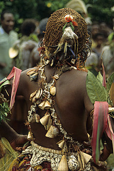 巴布亚新几内亚,河,女人,传统服饰,背影