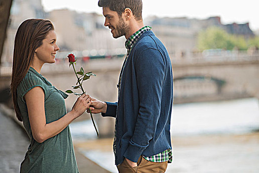 情侣,浪漫,河,一个,男人,给,女人,红玫瑰