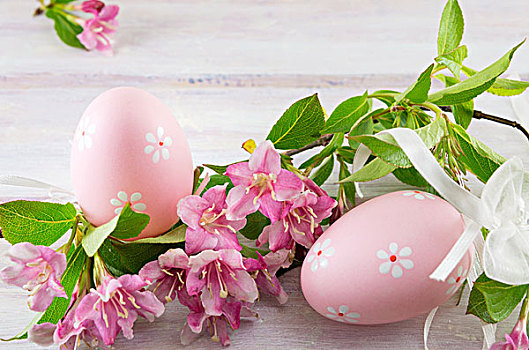 粉色手绘复活节彩蛋,粉色梅花