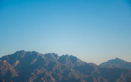 连绵起伏,山峰