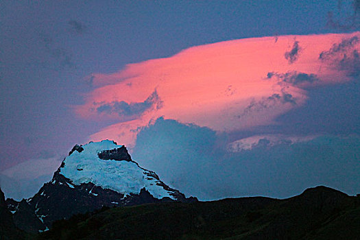 晨景,顶峰,单独,国家公园,洛斯格拉希亚雷斯,巴塔哥尼亚,阿根廷