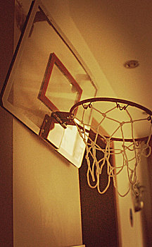 家里的篮球框