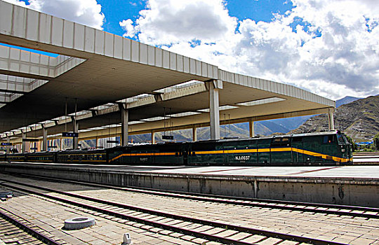 拉萨火车站