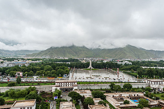 中国西藏拉萨市城市风光
