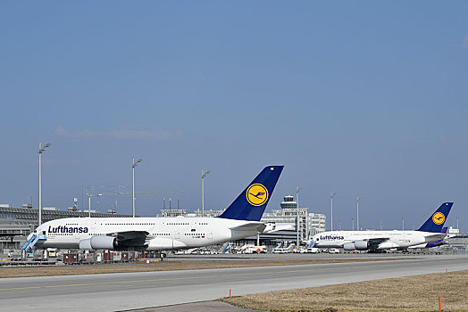 两个,空中客车,汉莎航空公司,停放,位置,塔,慕尼黑,机场,上巴伐利亚,巴伐利亚,德国,欧洲