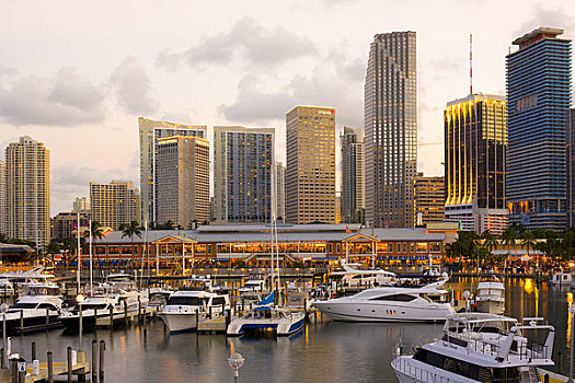 城市天际线,贝塞德,购物中心,码头,迈阿密,佛罗里达,美国