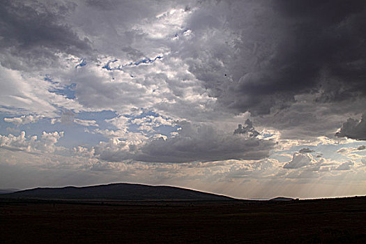 肯尼亚马赛马拉非洲大草原云层变幻