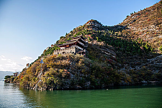 长江三峡瞿塘峡峡谷赤甲山赤甲楼