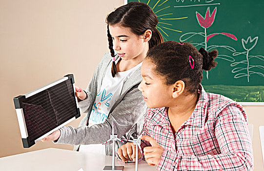 女孩,学习,替代能源,教室,巴登符腾堡,德国