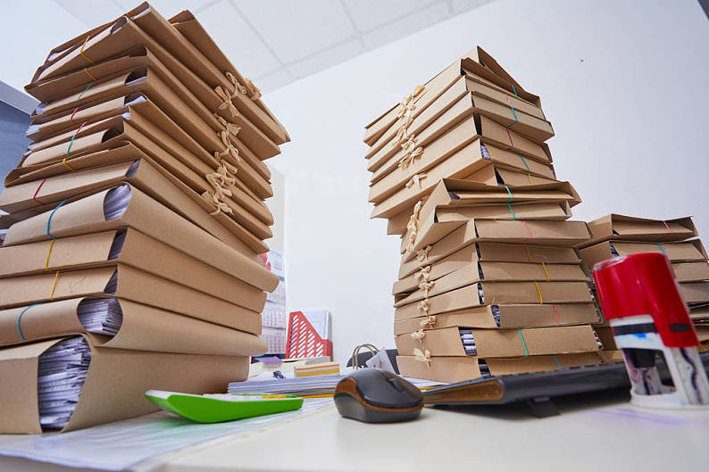 堆积_纸_文件_办公室_高清图片_全景视觉