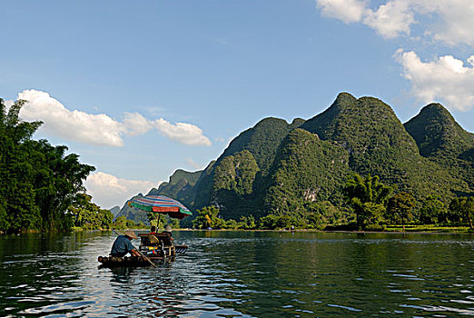 西部,游客,竹子,筏子,玉龙,河,喀斯特地貌,风景,靠近,阳朔,桂林,广西,亚洲